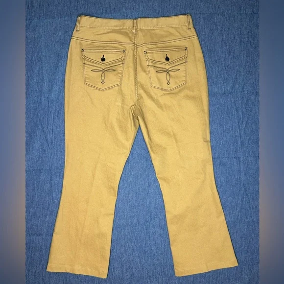 Ralph Lauren LRL Khaki Straight-Leg Pants - Picture 2 of 5